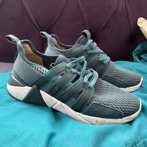 Green sketcher sneakers